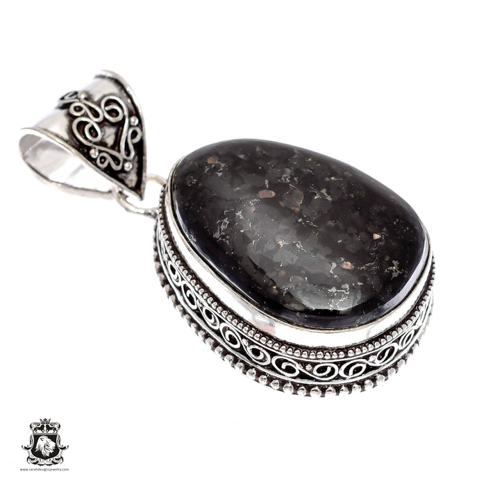 Black Sapphire Obsidian Pendant & Chain  V911