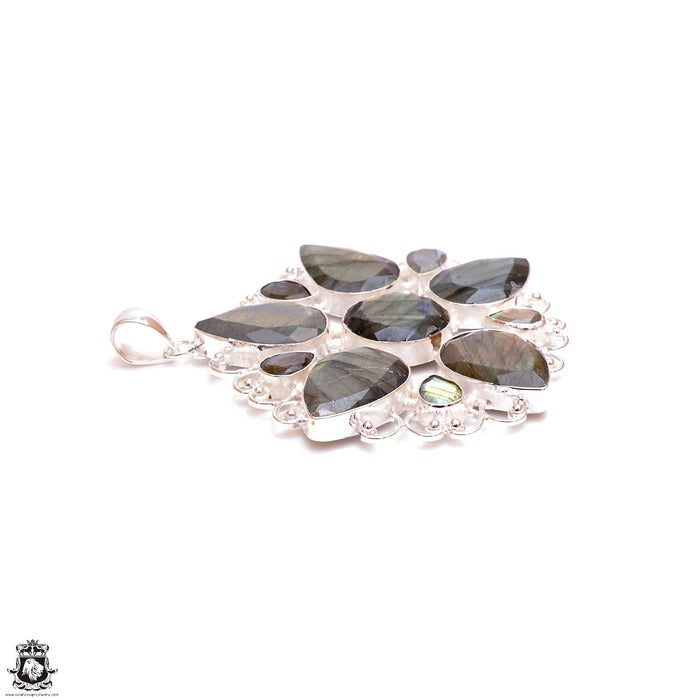 Labradorite Silver Pendant & Chain P9526