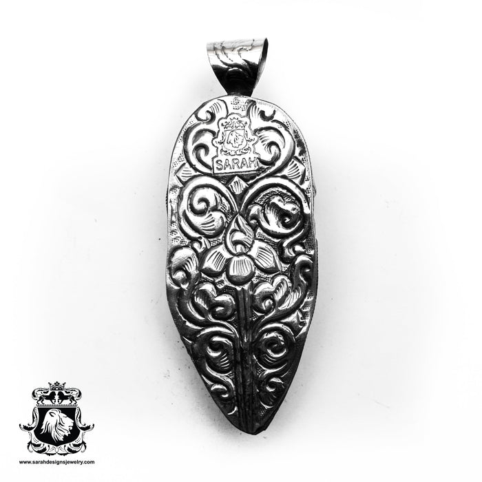 Lady Bear Paw  Carving Silver Pendant & Chain N435