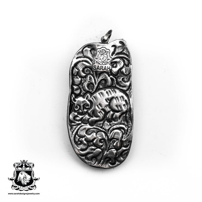 Mother of Dragon  Carving Silver Pendant & Chain N422