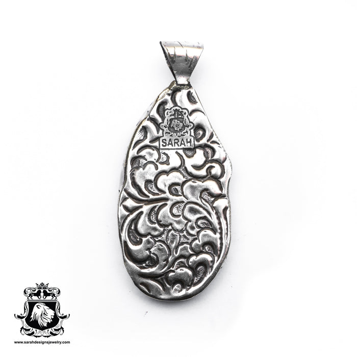Blessed Hands Buddha  Carving Silver Pendant & Chain N204
