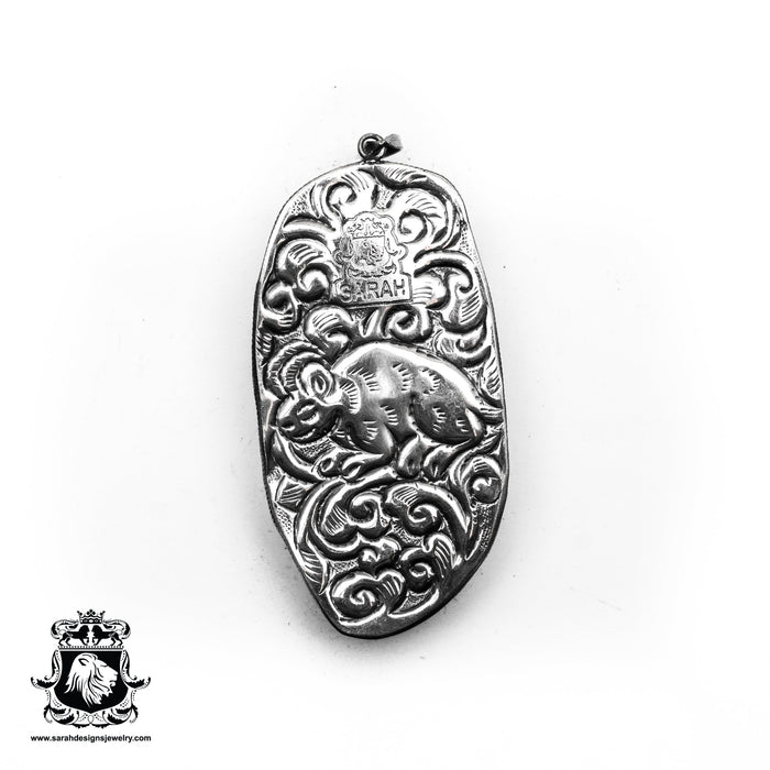 Lady Hawksbill Sea Turtle  Carving Silver Pendant & Chain N411