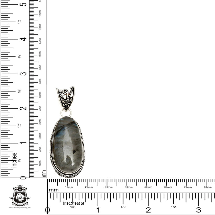 Labradorite Pendant & Chain  V1113