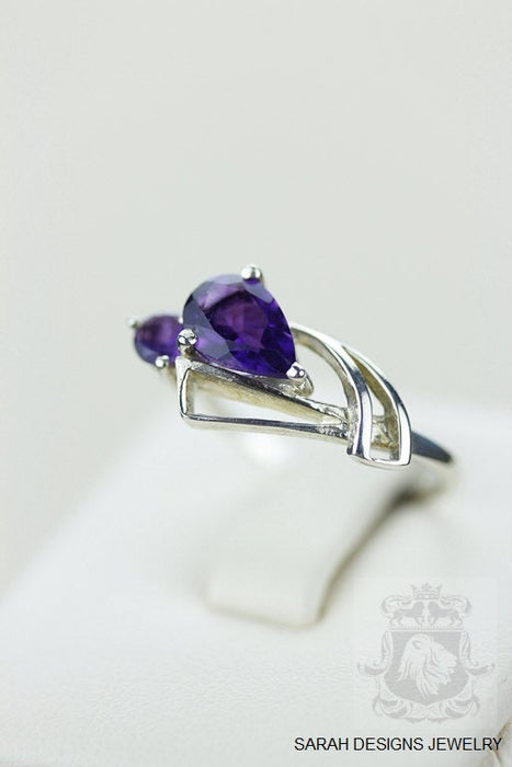 Size 7 Amethyst Sterling Silver Ring r750